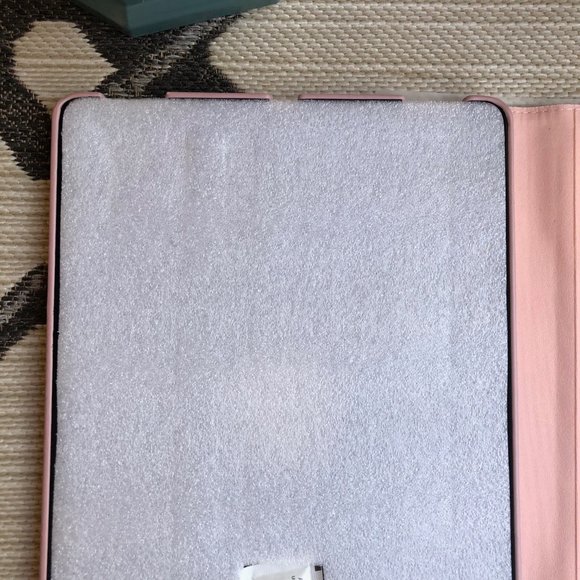 Finite iPad Pro Case (2017/2015) - Picture 10 of 14